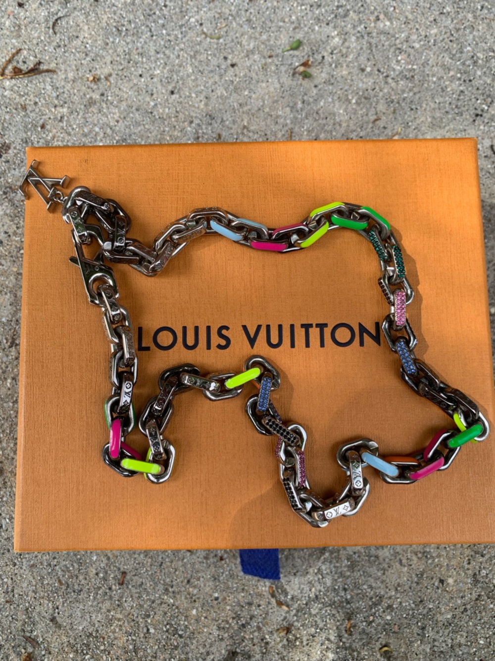Louis Vuitton
Crystal & Enamel Paradise Chain Necklace